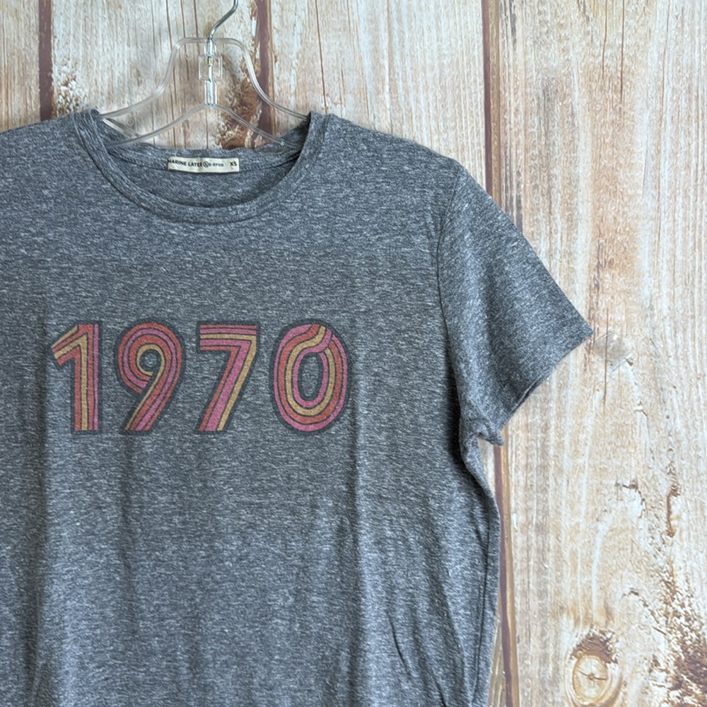 💵Marine Layer Heather Gray 1970 Tee Size XSmall - Picture 4 of 9
